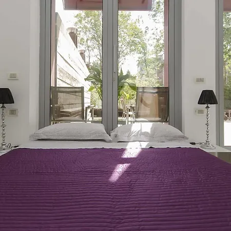Bed & Breakfast A14 Business