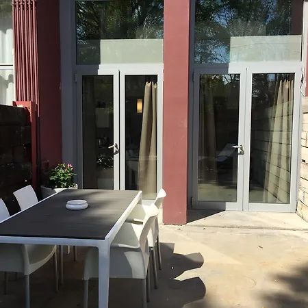 Bed & Breakfast A14 Business 3*